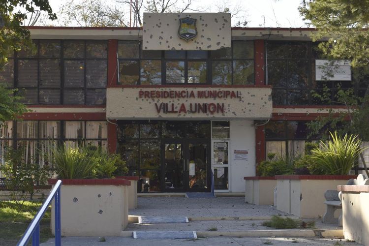 Death toll rises to 21 after attack on Mexican town