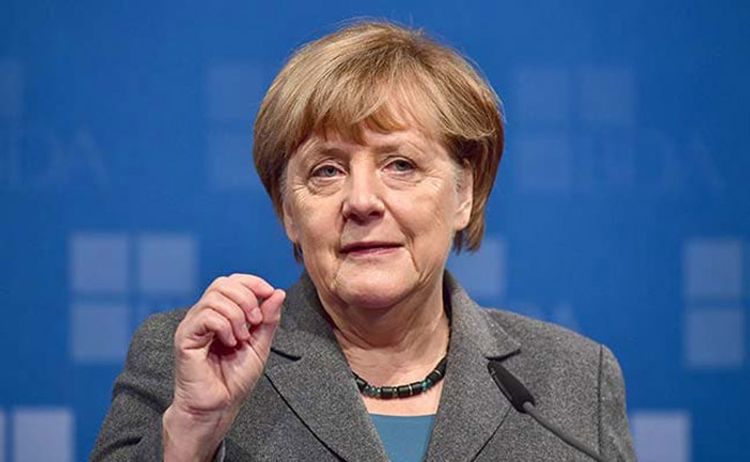 Spokesman: "Merkel ready to talk to SPD, but no coalition renegotiation planned"