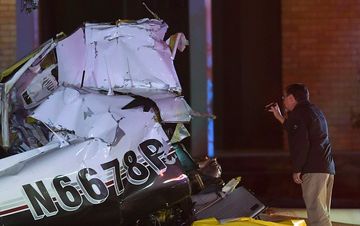 Small plane crashes in San Antonio, three killed