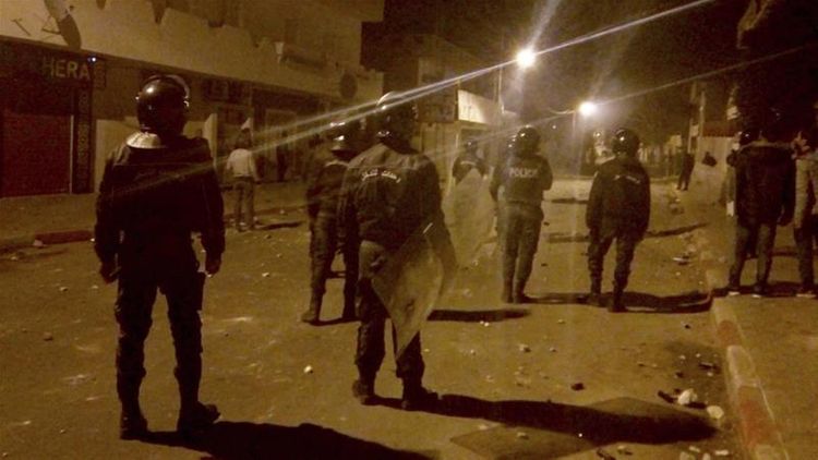 Tunisia's police and demonstrators clash in third night of protests