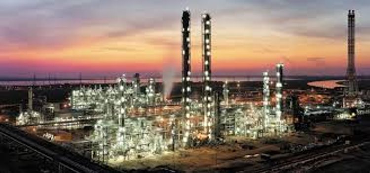 Turkish wealth fund to invest $10 bln in petrochemical refinery