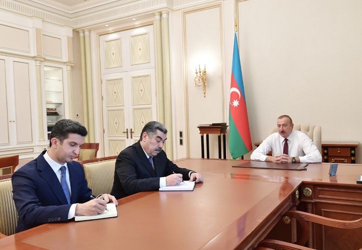 President Ilham Aliyev receives newly appointed heads of Hacigabul and Naftalan EPs