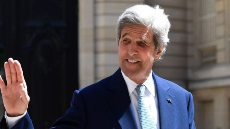 John Kerry backs Joe Biden bid to take on Trump in 2020