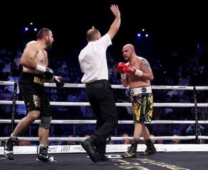 Azerbaijani boxer Mahammadrasul Majidov knockouts Tom Little in two rounds - PHOTOSESSION - VIDEO