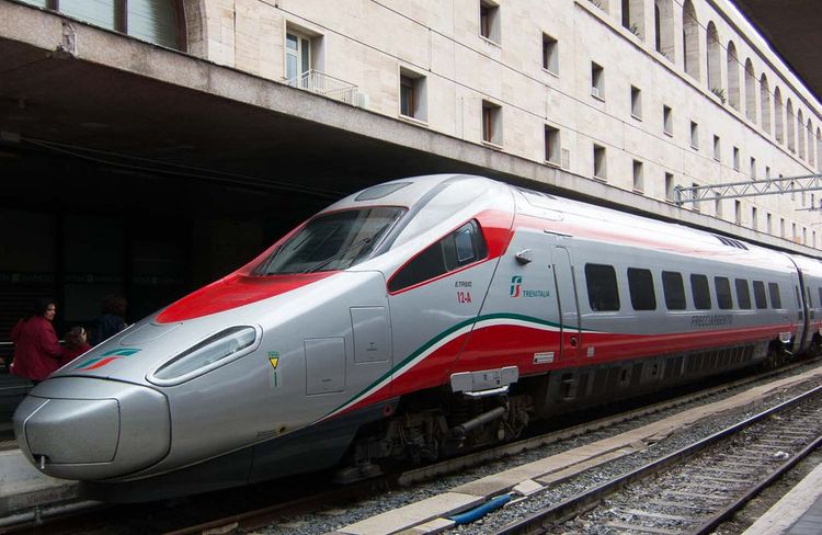 Quake in Florence area disrupts Italy's national train network