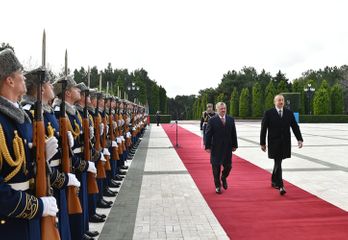 Official welcoming ceremony held for King Abdullah II of Jordan in Baku