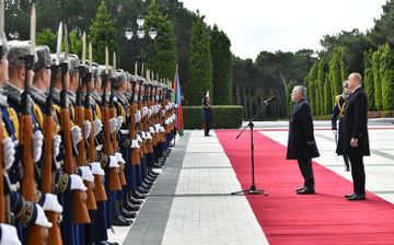 Official welcoming ceremony held for King Abdullah II of Jordan in Baku