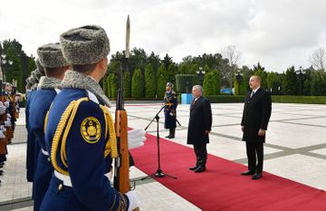 Official welcoming ceremony held for King Abdullah II of Jordan in Baku