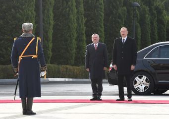 Official welcoming ceremony held for King Abdullah II of Jordan in Baku