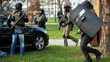 Czech shooting: Gunman kills six at hospital in Ostrava - UPDATED