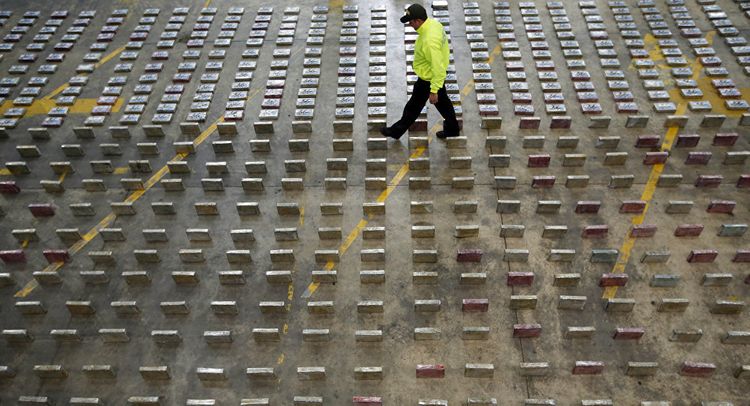 Peruvian authorities say detained submarine with 2 tonnes of cocaine from Ecuador