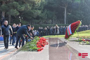 Azerbaijan respectfully commemorates National Leader Heydar Aliyev  - PHOTOSESSION