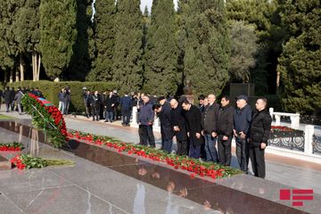 Azerbaijan respectfully commemorates National Leader Heydar Aliyev  - PHOTOSESSION