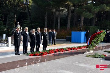 Azerbaijan respectfully commemorates National Leader Heydar Aliyev  - PHOTOSESSION