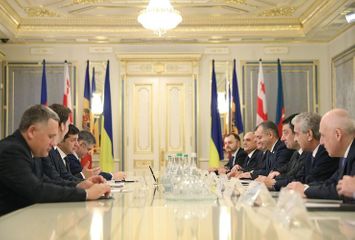 Azerbaijani deputy PM meets with Ukrainian President