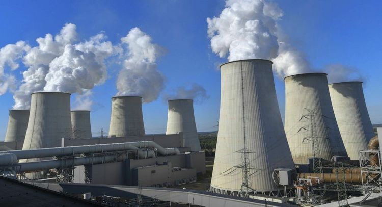 EU looks set to hit US with carbon tariffs in potential escalation of trade war