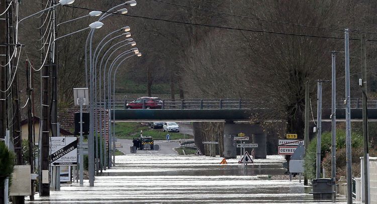 Two dead, dozens of thousands of buildings without power due to storm in France