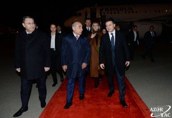 Ukrainian President Volodymyr Zelensky arrives in Azerbaijan on official visit