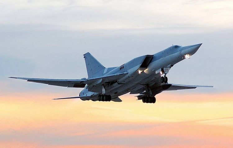 Tu-22M3 strategic bomber makes landing with failed engine in southern Russia