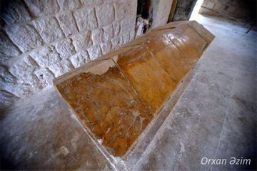 Azerbaijani photojournalist visits Nasimi’s tomb in Aleppo and shoots its photos- PHOTOSESSION