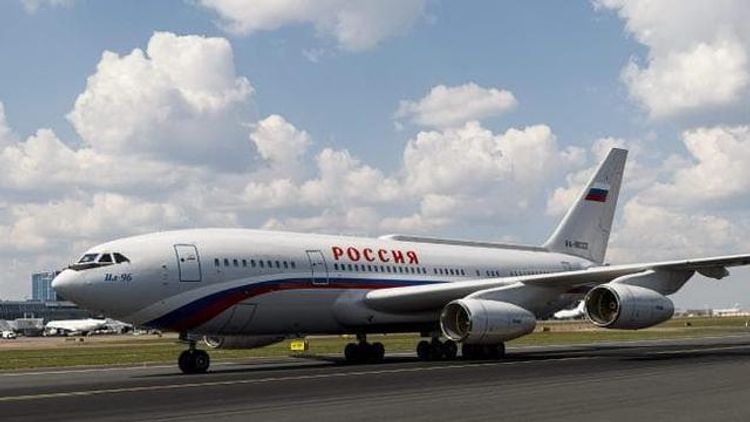 Il-78 makes emergency landing in Moscow's Zhukovsky Airport due to engine failure