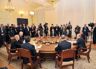 President Ilham Aliyev attended informal meeting of CIS heads of state in St. Petersburg