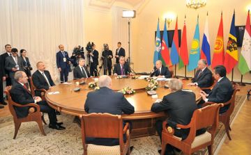 President Ilham Aliyev attended informal meeting of CIS heads of state in St. Petersburg