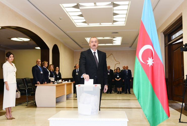 Azerbaijani President Ilham Aliyev voted at polling station No 6