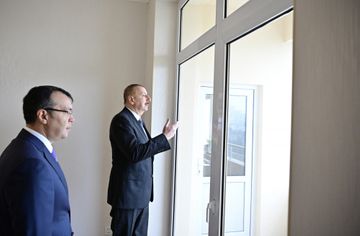 Ceremony held to give out apartments and cars to Karabakh war disabled and those equated to them