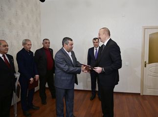 Ceremony held to give out apartments and cars to Karabakh war disabled and those equated to them