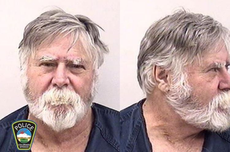 Colorado bank robber throws cash in air, shouting 'Merry Christmas'