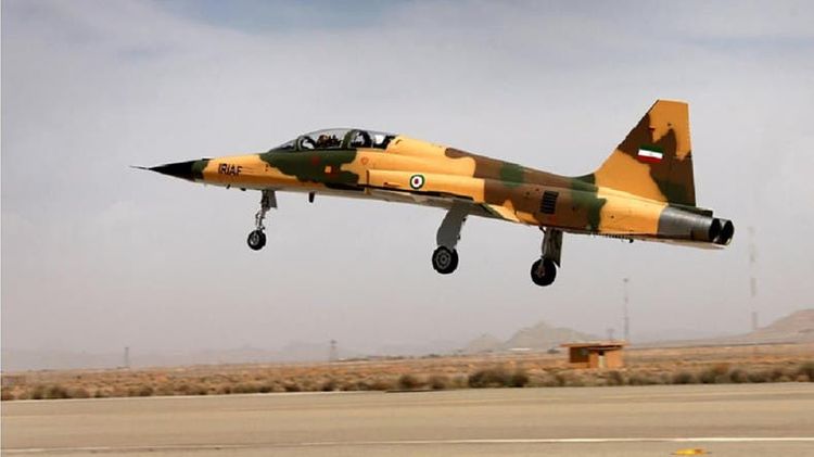 Military aircraft crashes in Iran
