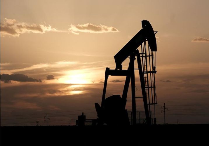 Oil prices continue to reach new highs based on expectations of US stockpile reductions