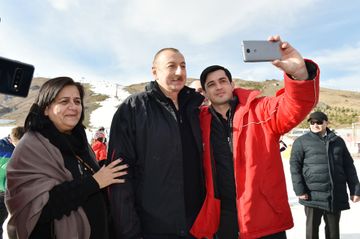President Ilham Aliyev and first lady Mehriban Aliyeva viewed work done at Shahdag Tourism Center - UPDATED