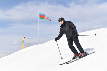 President Ilham Aliyev and first lady Mehriban Aliyeva viewed work done at Shahdag Tourism Center - UPDATED