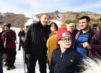President Ilham Aliyev and first lady Mehriban Aliyeva viewed work done at Shahdag Tourism Center - UPDATED