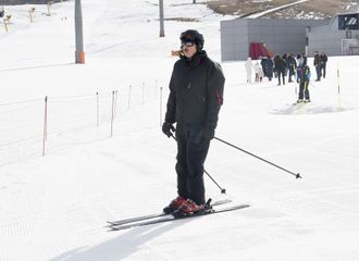 President Ilham Aliyev and first lady Mehriban Aliyeva viewed work done at Shahdag Tourism Center - UPDATED