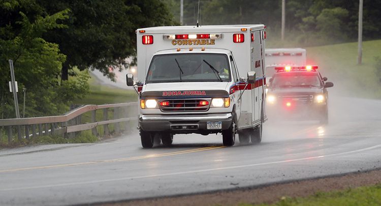 At least five dead after twin-engine plane crashes in Louisiana