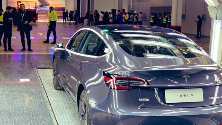 Tesla delivers its first 'Made in China cars