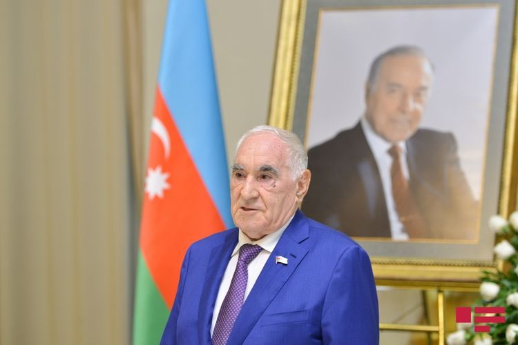 Chairman of Council of Elders Fattah Heydarov congratulates Azerbaijani people 