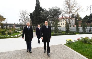President Ilham Aliyev viewed ongoing renovation works in another park in Baku - UPDATED