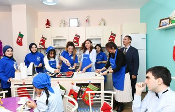 First Vice-President Mehriban Aliyeva attended the New Year party arranged at Rehabilitation Center for children with autism spectrum disorder