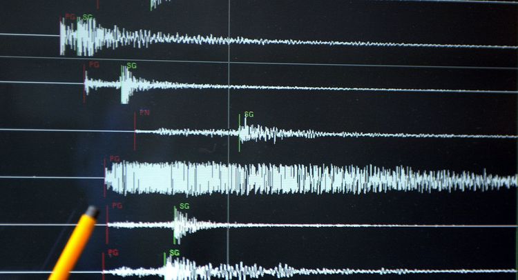 5.6 magnitude earthquake strikes near Kuril islands