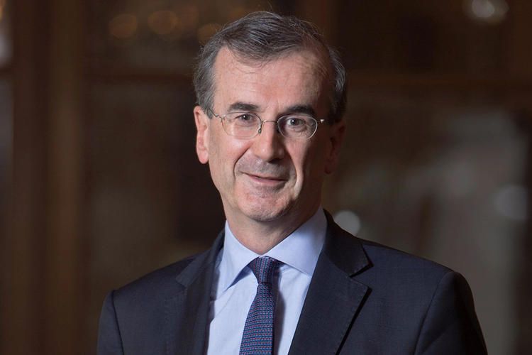 French banks, insurers must cut coal exposure, says central bank