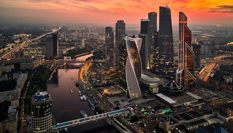 Five Moscow courts get bomb threat calls