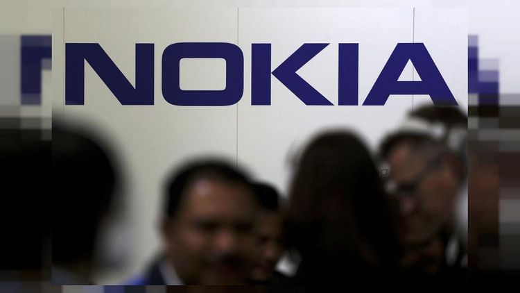Nokia says working to end patent licensing row with Daimler, others