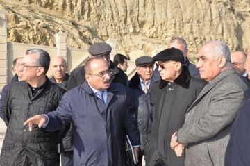 Landslide site on Bibiheybat road reviewed  - PHOTOSESSION