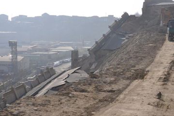 Landslide site on Bibiheybat road reviewed  - PHOTOSESSION