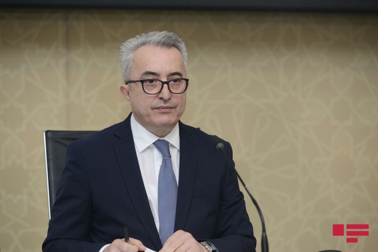 Raw material brought to Azerbaijan last night for medical mask production