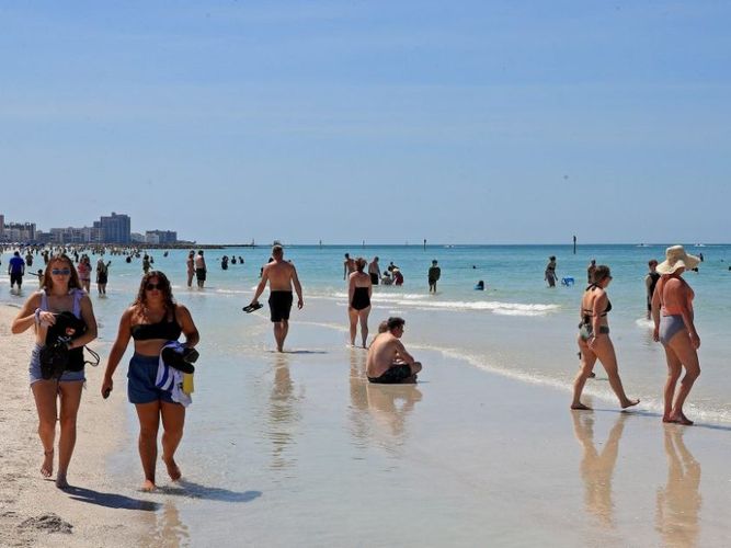 Airline refutes Mexican authority's account of spring break coronavirus outbreak